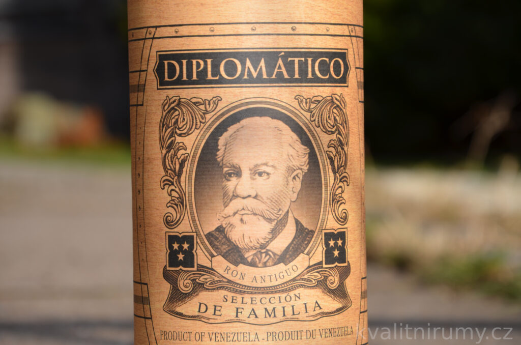 tubus rumu Diplomatico selección de familia